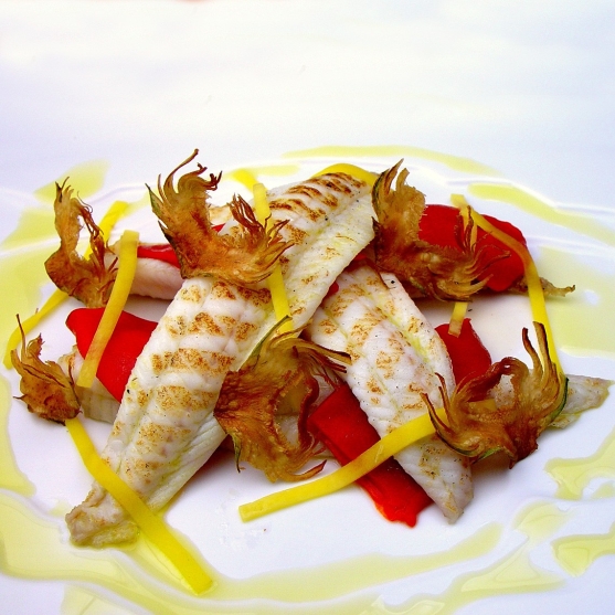 Sole with artichoke chips, pepper and mango