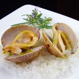 Salted clams