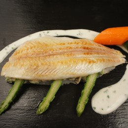 Sole with asparagus,...