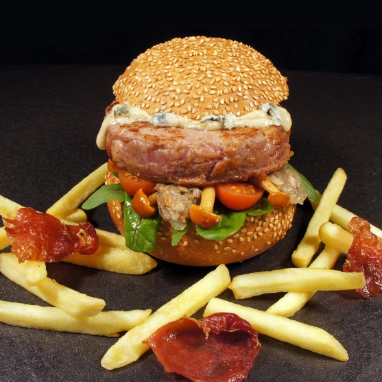 Beef burger with cabrales cheese and mushrooms