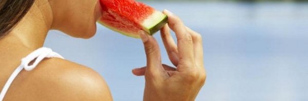 Qué comer y beber en verano para estar hidratados