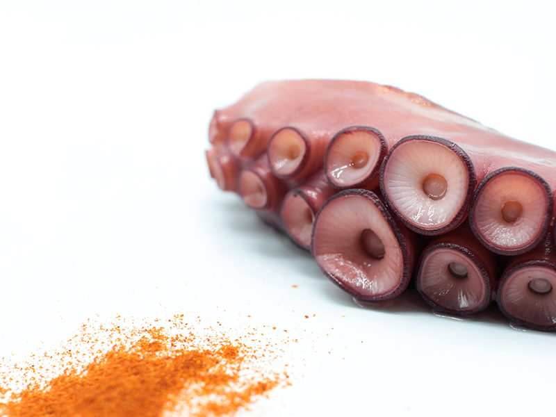 Las patas de pulpo a la parrilla adquieren un exterior crujiente