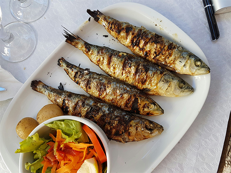 Sardinas a la parrilla o la brasa