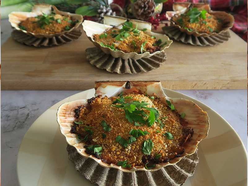 Vieiras rellenas y gratinadas al horno
