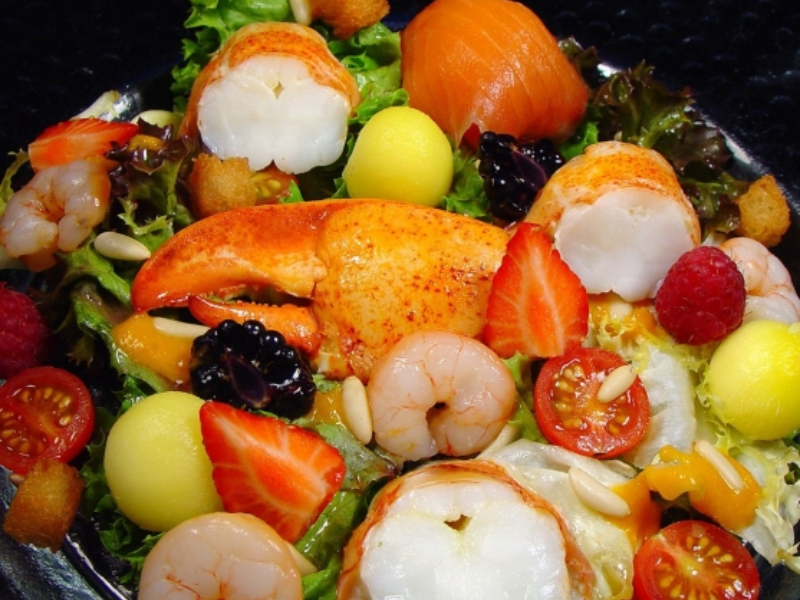 Deliciosa ensalada de bogavante